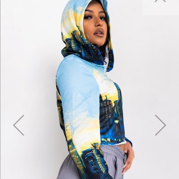 Akira Chicago Cityline Two Piece - Picture 4 of 15